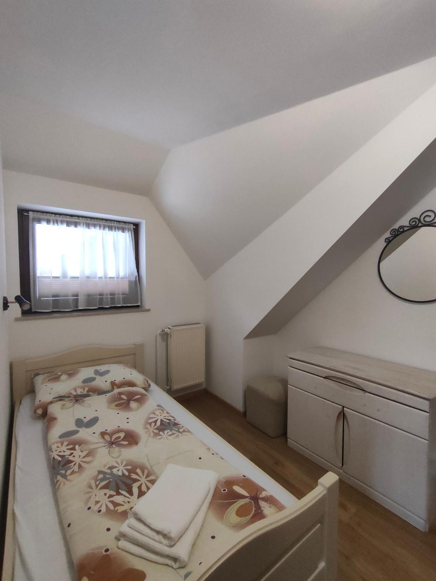 Bed & Breakfast Hisa Resje Bohinj Ruang foto