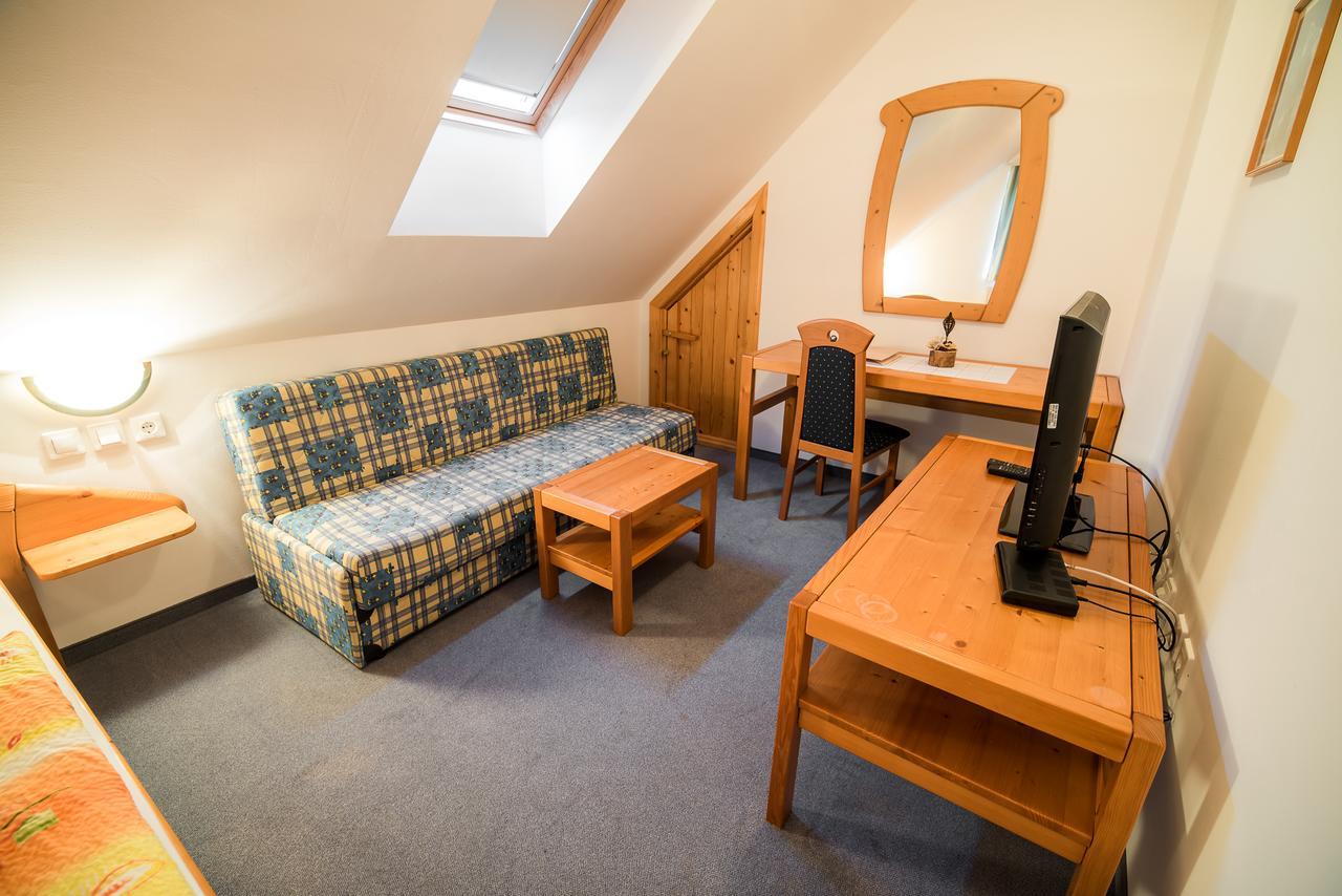 Bed & Breakfast Hisa Resje Bohinj Bagian luar foto