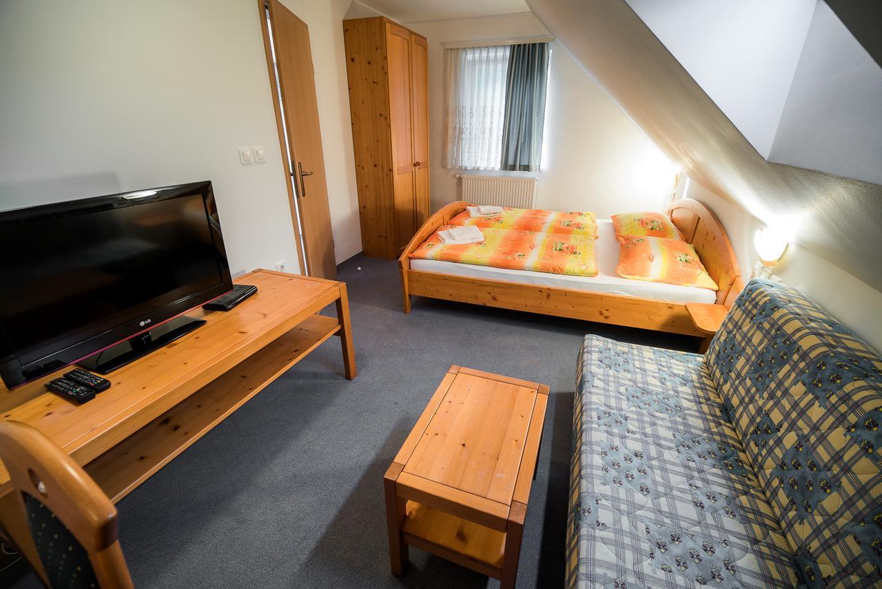Bed & Breakfast Hisa Resje Bohinj Ruang foto