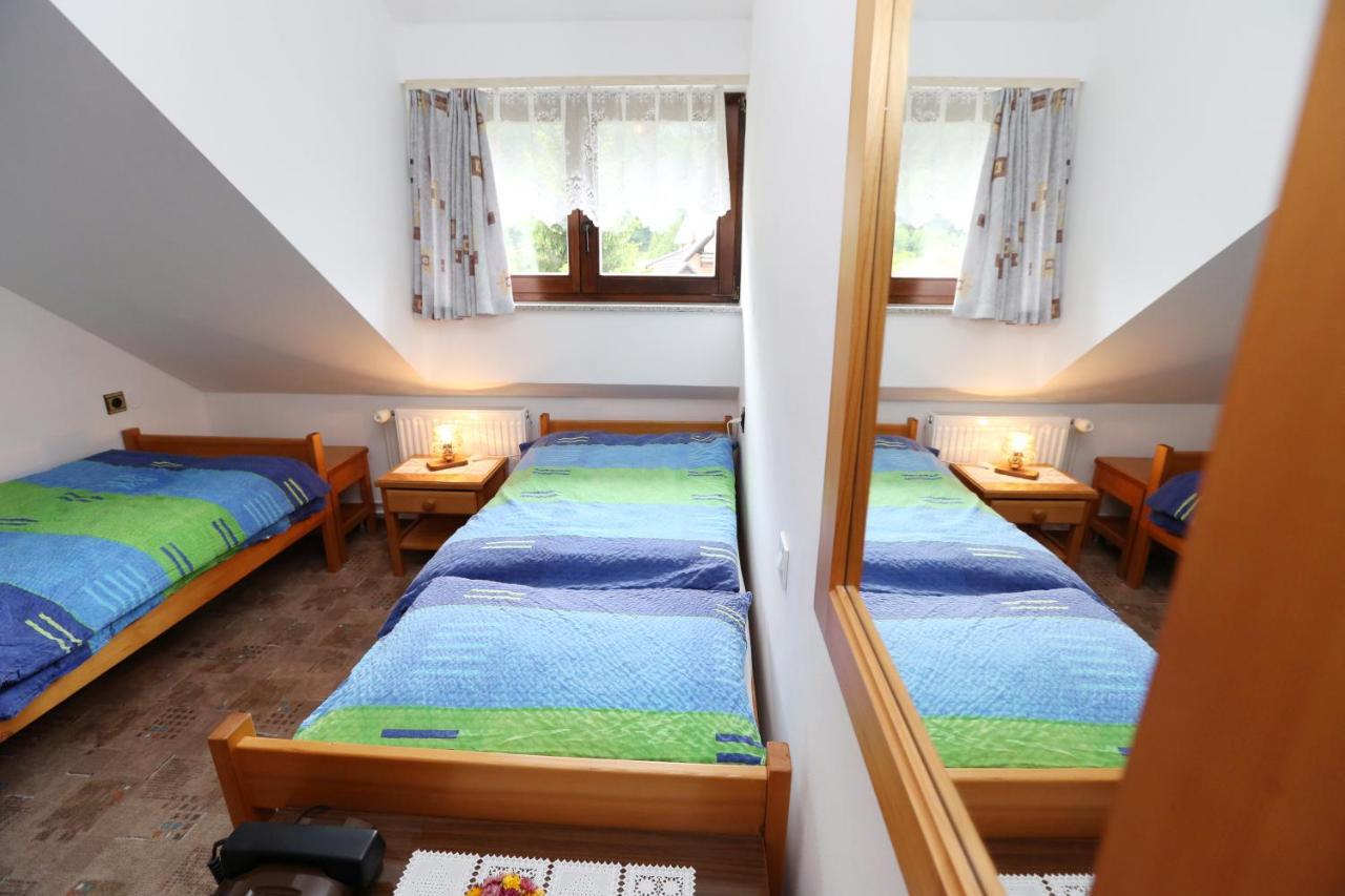 Bed & Breakfast Hisa Resje Bohinj Ruang foto