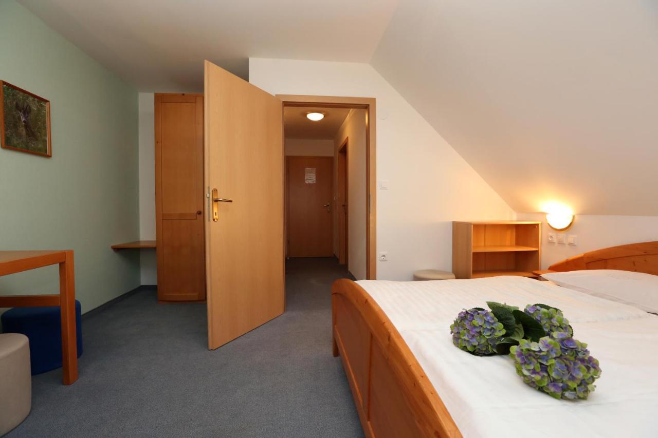 Bed & Breakfast Hisa Resje Bohinj Ruang foto